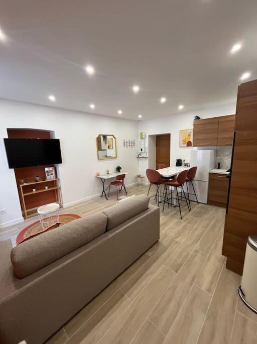 Sublime T2/ Cosy/ Clim/ Parking/Plage Menton Bagian luar foto